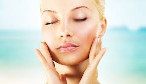 Pelle curata e abbronzata con i solari avon sun